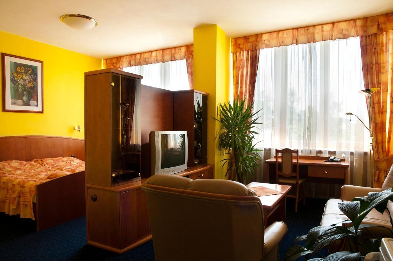 Hotel Slunce Havlickuv Brod Εξωτερικό φωτογραφία